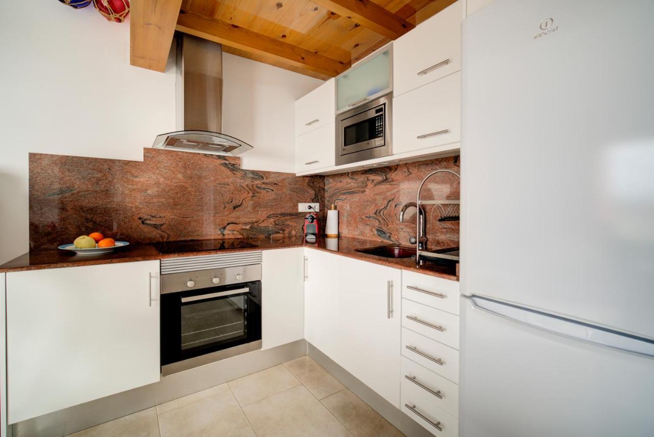 Vista Faro-Apartamento Con Balcon Que Mira Al Mar กาลาเอนบอสช์ ภายนอก รูปภาพ